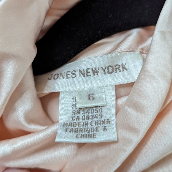 Vintage 100% silk peach long sleeve blouse - Picture 7 of 7